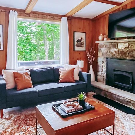 Stylish And Cozy Cabin, Walking Distance To Big Bass Lake Gouldsboro Extérieur photo