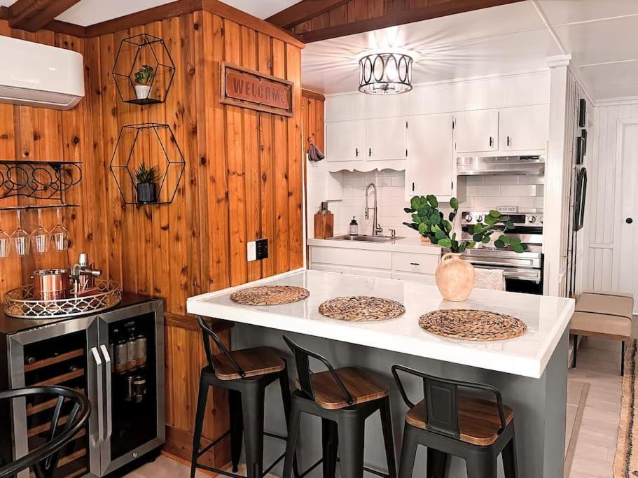 Stylish And Cozy Cabin, Walking Distance To Big Bass Lake Gouldsboro Extérieur photo