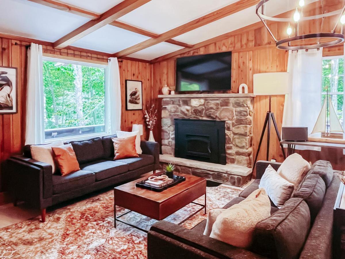 Stylish And Cozy Cabin, Walking Distance To Big Bass Lake Gouldsboro Extérieur photo